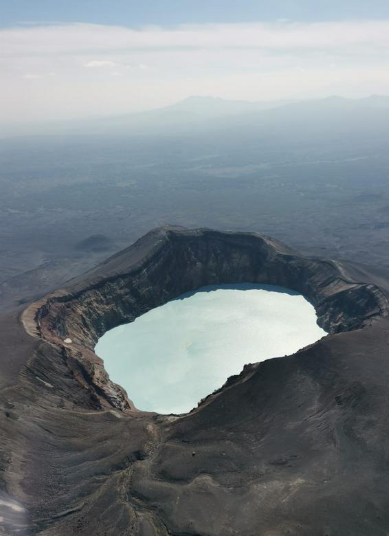 Облет кратеров действующих вулканов